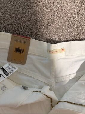 Signature by Levi Strauss Off-White Denim Shorts